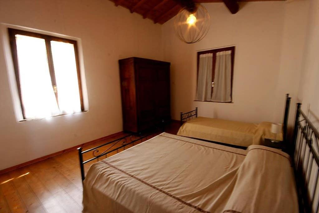 Villa Con Piscina 10 Posti Letto, L'Oliveta Di Rivalto Chianni Eksteriør bilde